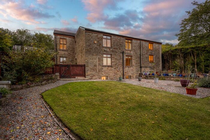 4 Bedroom Detached House For Sale In Wilderswood, Horwich, Bolton, BL6