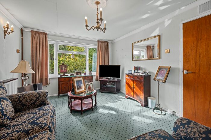 2 Bedroom Semi-Detached Bungalow For Sale In Hillside Crescent, Weldon, NN17