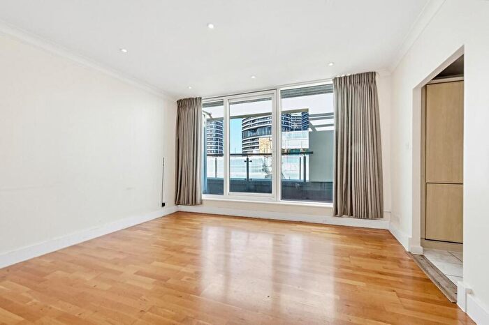 2 Bedroom Apartment For Sale In Boardwalk Place, Canary Wharf, London, E14