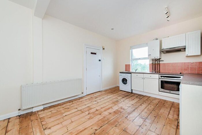 1 Bedroom Property To Rent In Brockley Road, London, SE4