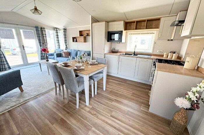 2 Bedroom Caravan For Sale In Sunseeker Spirit, Solent Breezes Holiday Park, Warsash, Southampton, Hampshire, SO31