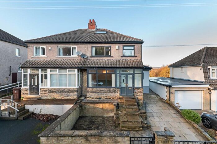 4 Bedroom Semi Detached House For Sale In Nab Wood Drive, Nab Wood, Shipley, BD18
