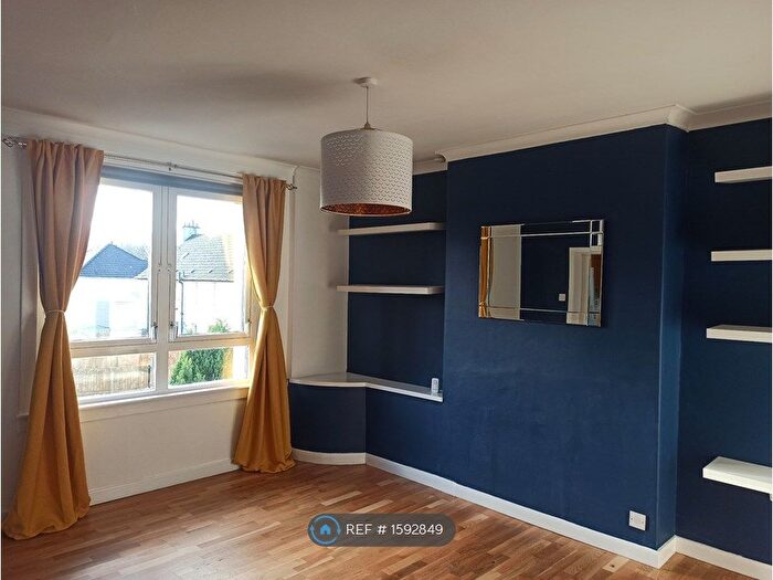 2 Bedroom Flat To Rent In Balfron Road, Glasgow, G51