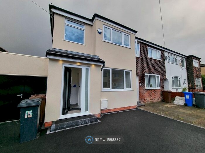 3 Bedroom End Of Terrace House To Rent In Hawkstone Avenue, Droylsden, Manchester, M43