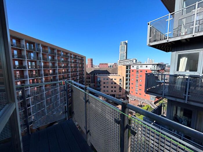 2 Bedroom Flat To Rent In Velocity West, City Walk, LS11