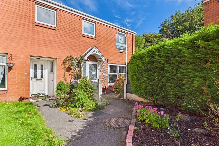 3 Bedroom Semi-Detached House For Sale In Reaper Close, Great Sankey, WA5