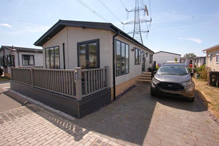 2 Bedroom Park Home For Sale In Lupin Walk, Three Legged Cross, Wimborne, Dorset, BH21