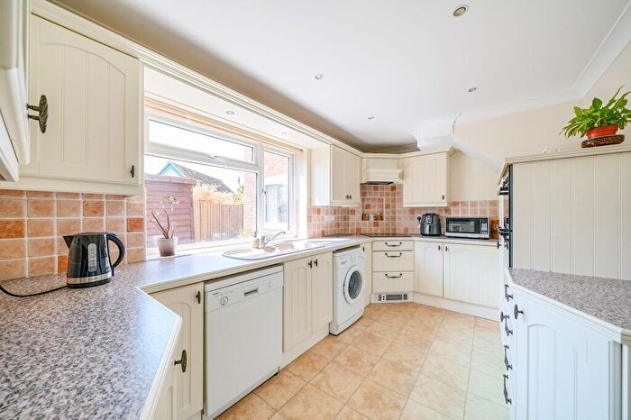 4 Bedroom Detached House For Sale In Sea Way, Pagham, Bognor Regis, PO21