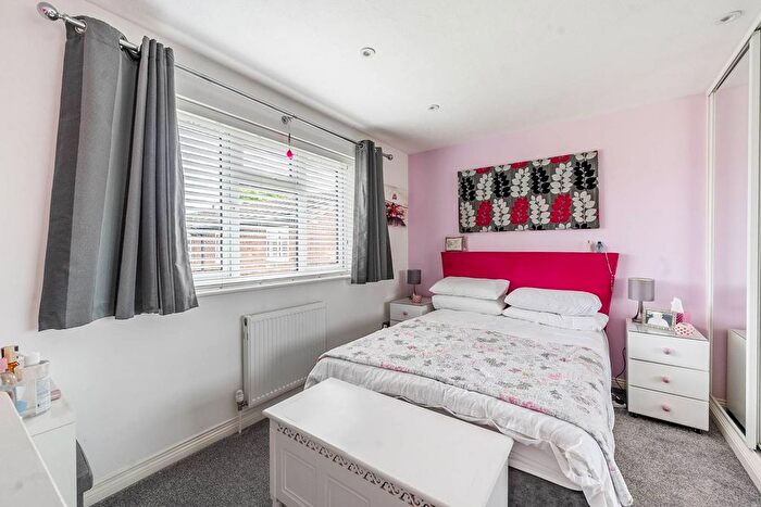 1 Bedroom Terraced House To Rent In Hathaway Close, Ruislip, HA4