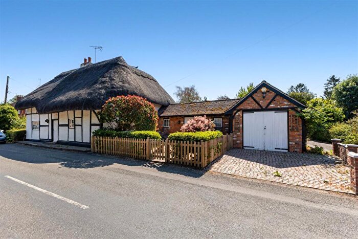 4 Bedroom Detached House For Sale In Village Street, Chilbolton, Stockbridge, SO20