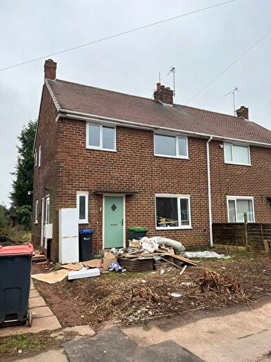 3 Bedroom Semi-Detached House To Rent In Salterford Road, Hucknall, NG15