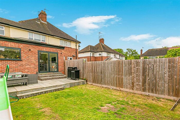 3 Bedroom Semi-Detached House For Sale In Cranborne Close, Hertford, SG13
