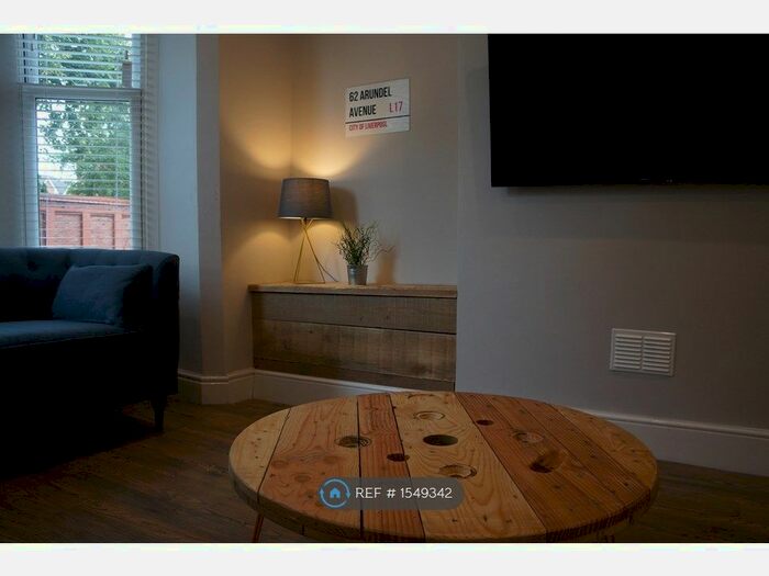 6 Bedroom Terraced House To Rent In Arundel Avenue, Liverpool, L17