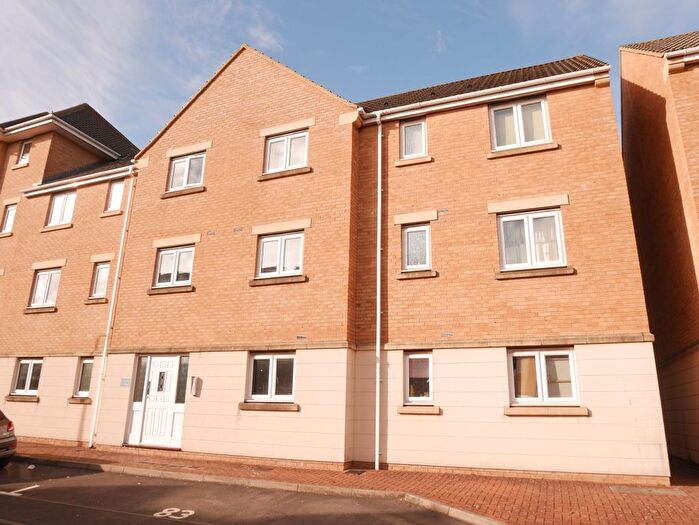 2 Bedroom Flat To Rent In Mcfarlane Chase, Weston-Super-Mare, North Somerset, BS23