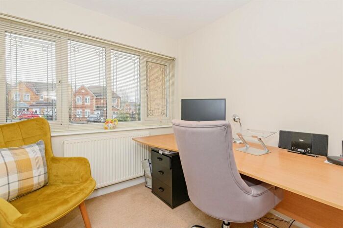 4 Bedroom Detached House For Sale In St. Thomas Gardens, Bradley, Huddersfield, HD2