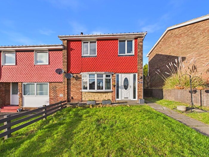 3 Bedroom Semi Detached House For Sale In Ulverston Gardens, Low Fell, Gateshead, NE9