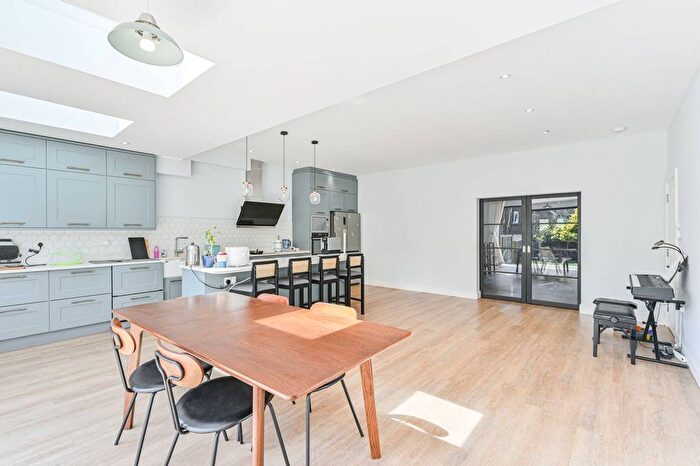 4 Bedroom End Of Terrace House To Rent In Chudleigh Road, Ladywell, London, SE4