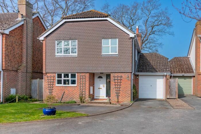 4 Bedroom Detached House For Sale In Yeomans, Ringmer, Lewes, BN8