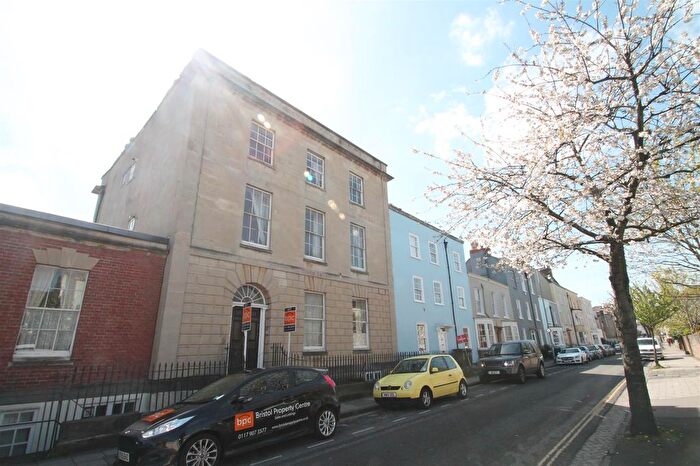 2 Bedroom Flat To Rent In B Garden Flat, Kingsdown Parade, BS6