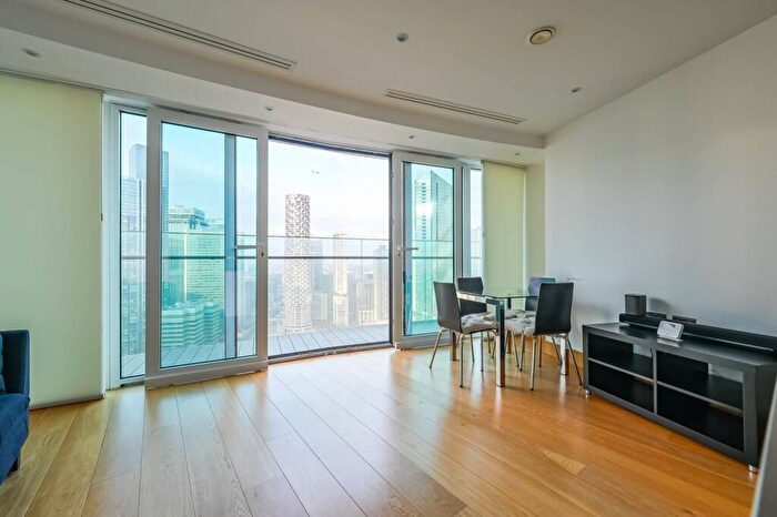 1 Bedroom Flat For Sale In Arena Tower, Canary Wharf, London, E14