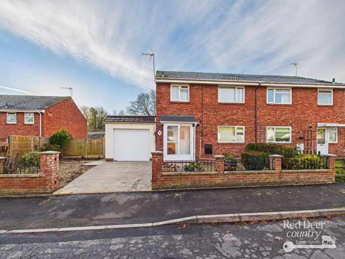 3 Bedroom Semi Detached House For Sale In Werren Close, Watchet, TA23