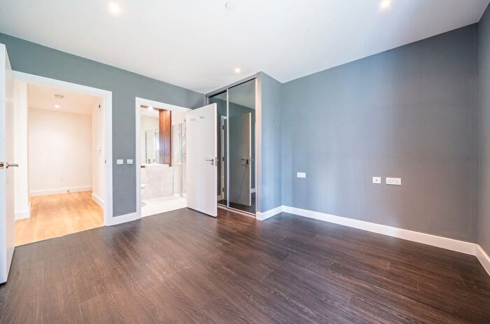 2 Bedroom Flat For Sale In Hatton Road, Wembley, HA0