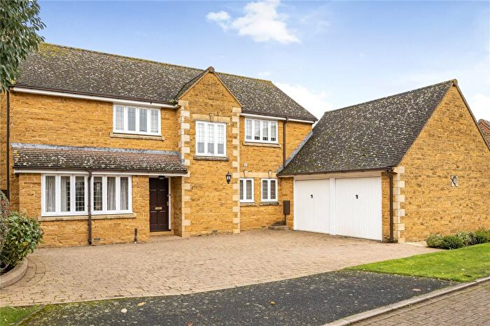 4 Bedroom Detached House For Sale In Home Acre, Little Houghton, Northamptonshire, NN7