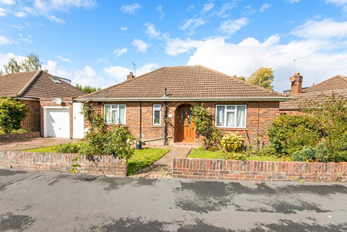 2 Bedroom Detached Bungalow For Sale In Brookmead, Hildenborough, Tonbridge, TN11