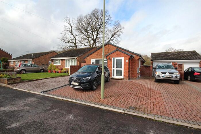 2 Bedroom Bungalow To Rent In Sharpley Close, Fordingbridge, Hampshire, SP6