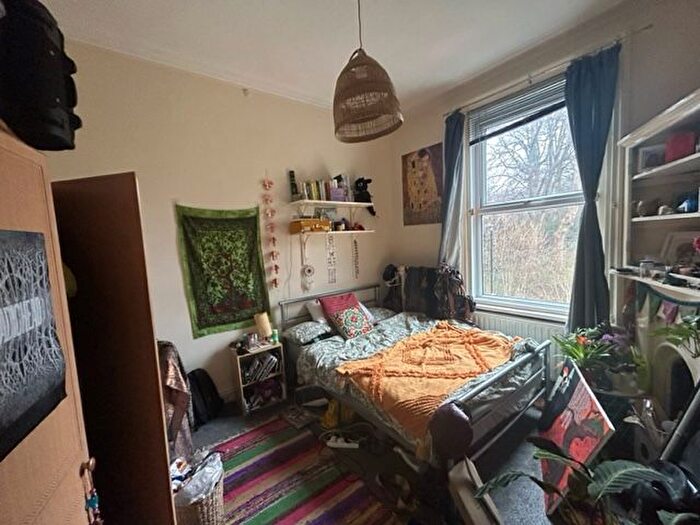 7 Bedroom Property To Rent In Regent Park Terrace, Hyde Park, Leeds, LS6