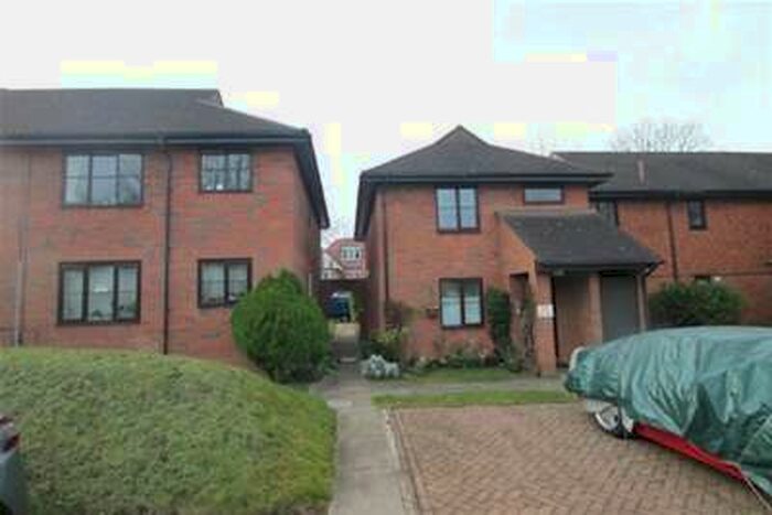 1 Bedroom Flat To Rent In York Road, SM2