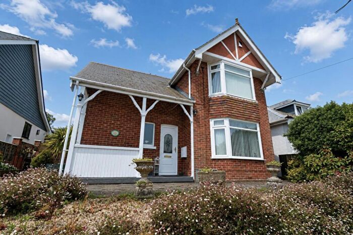 4 Bedroom Detached House For Sale In Fantastic Countryside Views * Shanklin, PO37