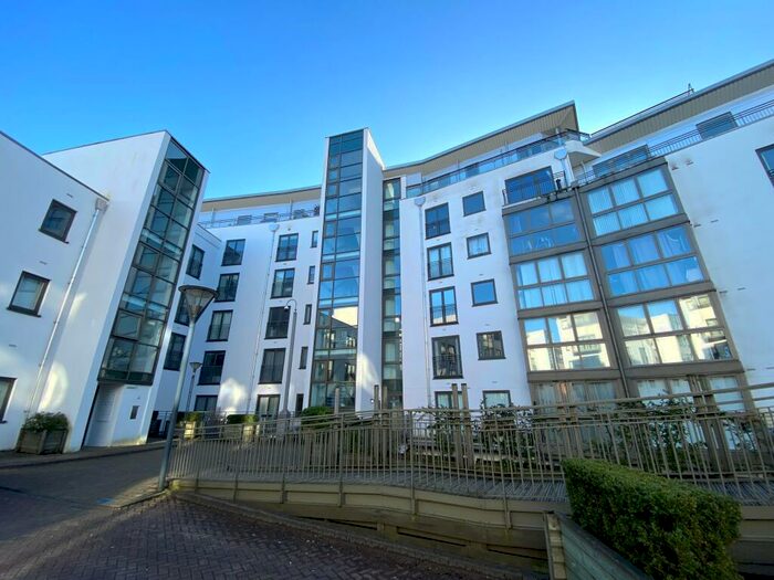 2 Bedroom Apartment To Rent In Liberty Place, B16
