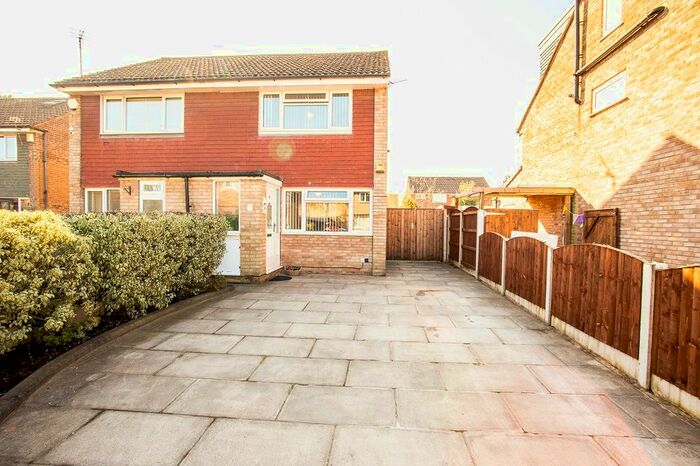 2 Bedroom Semi-Detached House To Rent In Newgate Road, Sale, M33