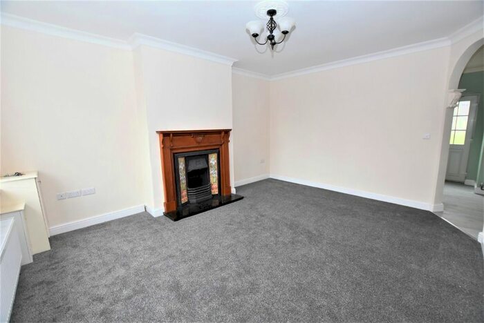2 Bedroom Town House To Rent In Oxford Street, Penkhull, Penkhull, ST4
