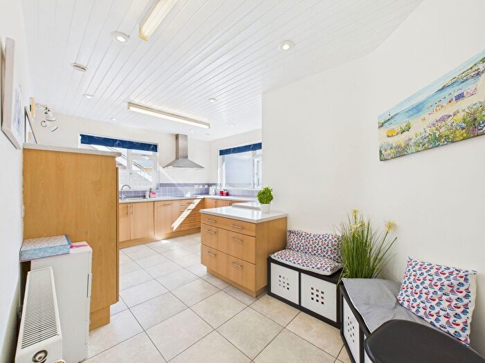 3 Bedroom Bungalow For Sale In Barcombe Heights, Preston, Paignton, TQ3