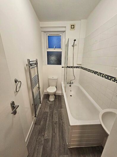 1 Bedroom Flat To Rent In Joscoyne House, Philpot Street, London, E1