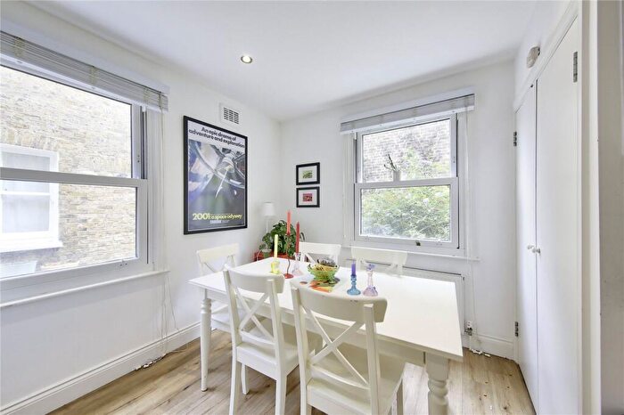 3 Bedroom Apartment To Rent In Aliwal Road, SW11