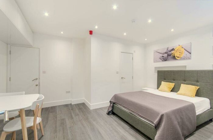 Studio To Rent In Finborough Road, Chelsea, London, SW10