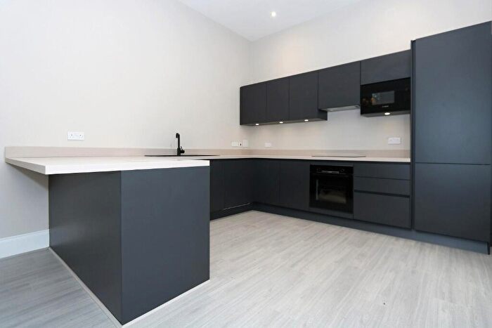 2 Bedroom Flat To Rent In Hyndland Road, Glasgow, G12