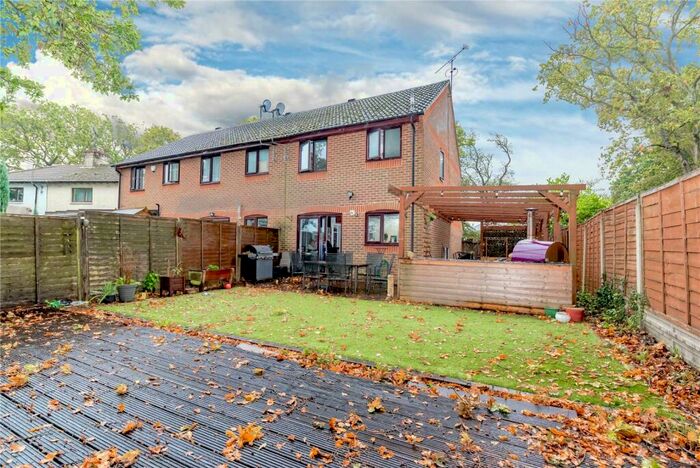 3 Bedroom End Of Terrace House For Sale In Farnborough Road, Farnborough, GU14