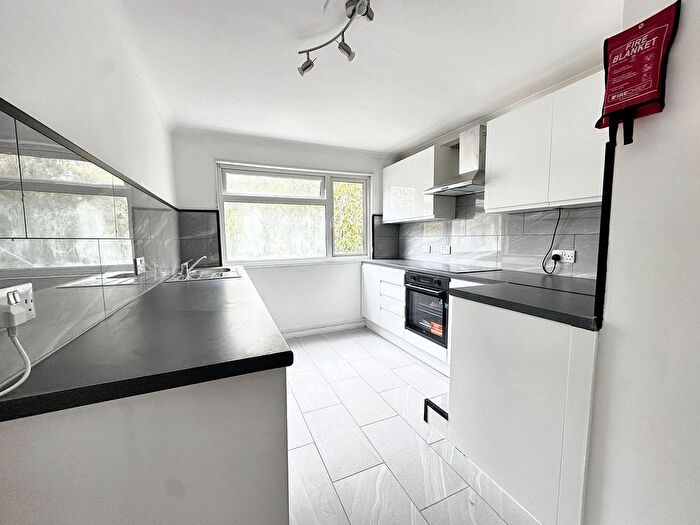 2 Bedroom Flat To Rent In Seymour Road, Dale Court Seymour Road, SL1