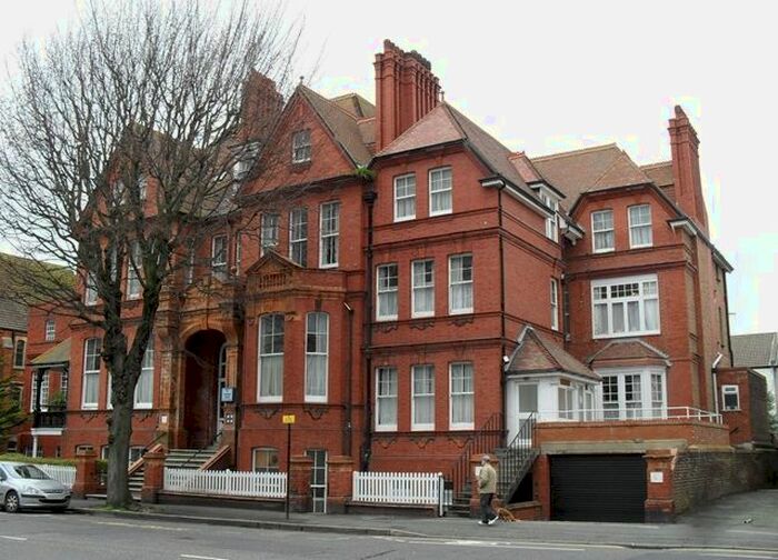 4 Bedroom Maisonette To Rent In Sackville Road, Hove, East Sussex., BN3