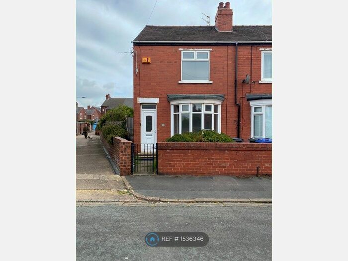 2 Bedroom End Of Terrace House To Rent In Wellington Grove, Doncaster, DN5