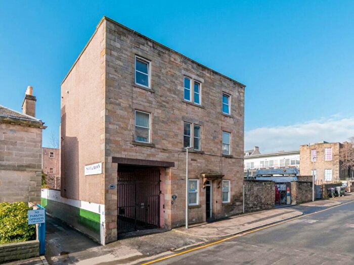 1 Bedroom Flat To Rent In Middleby Court, South Gray Street, Newington, EH9