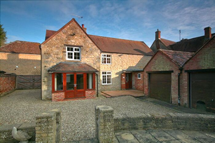 3 Bedroom Cottage For Sale In Kiln Lane, Wheatley, OX33