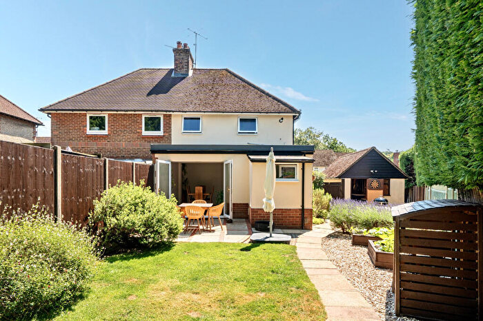 2 Bedroom Semi Detached House For Sale In Border Road, Haslemere, GU27