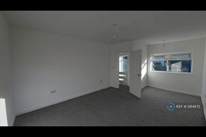 2 Bedroom Semi-Detached House To Rent In Kendall Road, Manchester, M8