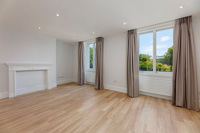 Studio To Rent In Sloane Street, London, SW1X
