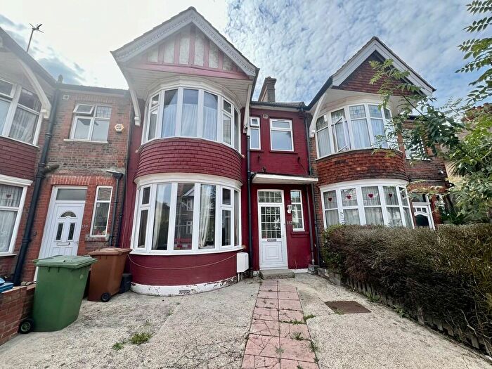 4 Bedroom Terraced House To Rent In Harrow View, Harrow, HA1